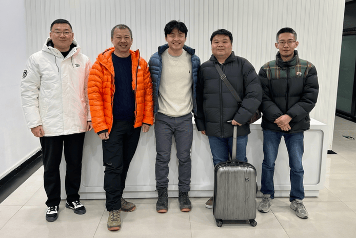 Wei Sheng with one of the many prospective manufacturing partners he pitched to in China